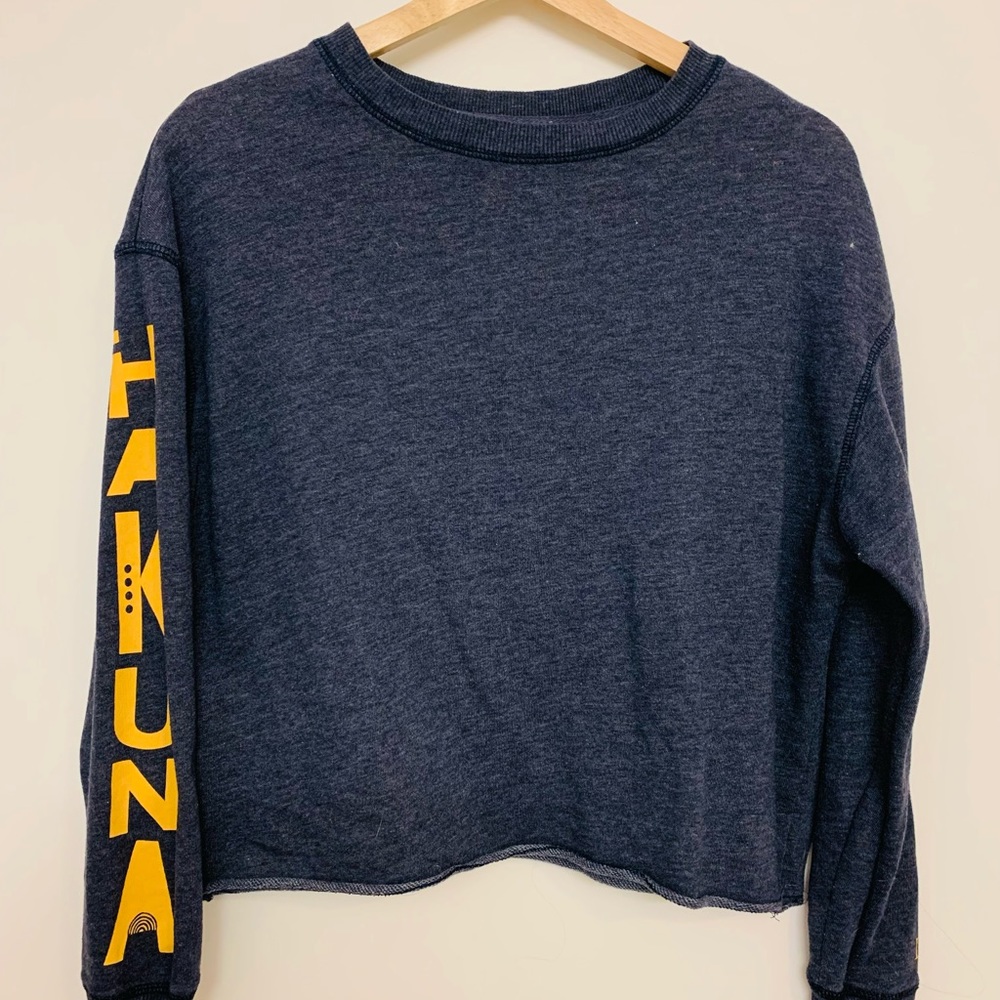 Disney lion king long sleeve t shirt size s crop